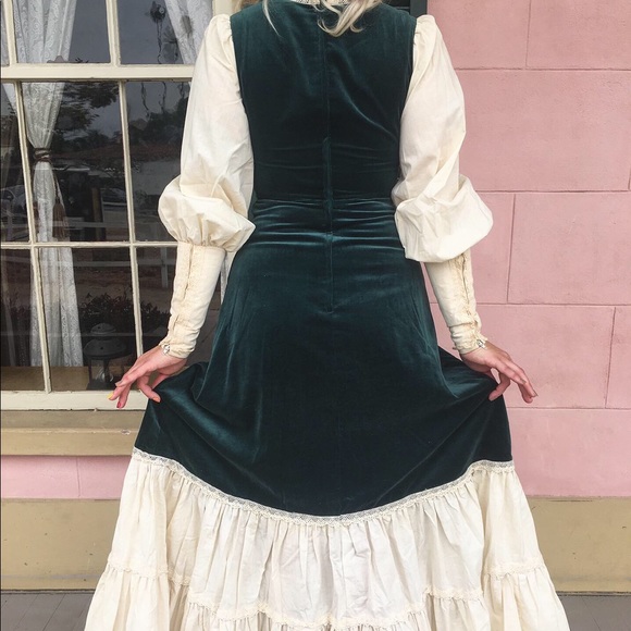 Vintage Gunne Sax velvet corset Victorian dress 9 - Picture 6 of 8